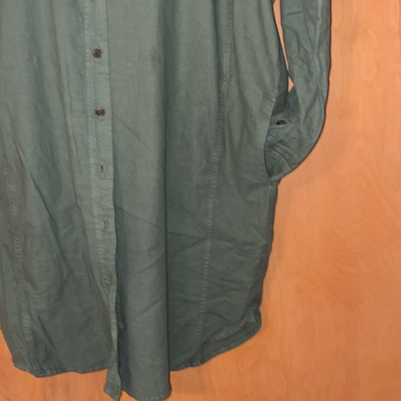 Universal Thread button down dress/shirt - Picture 4 of 7